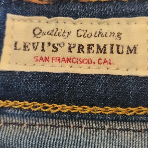 Levi's Premium Jeans Model 724 High Rise Straight Drop Size 25 Great Condition - Picture 3 of 11